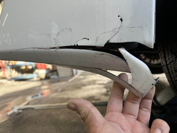 モデリスタエアロ修理ヴェルファイアサムネイル